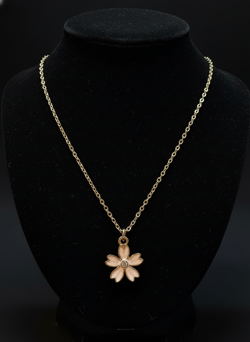 Blooming Crystal Flower Necklace