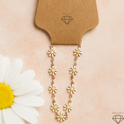 Daisy Bloom Gold Bracelet