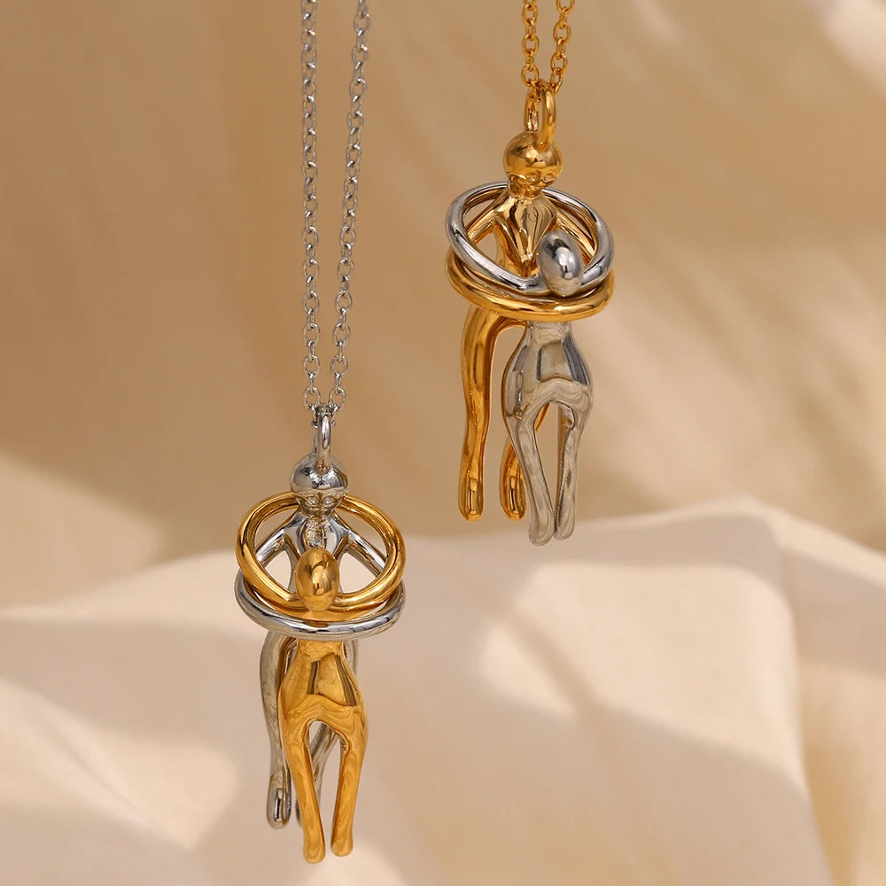 MamacitaSlay 316L Stainless Steel Two Tone Hugging Couple Necklace 18K Gold Plated Waterproof Jewelry For Couple Romantic Gift