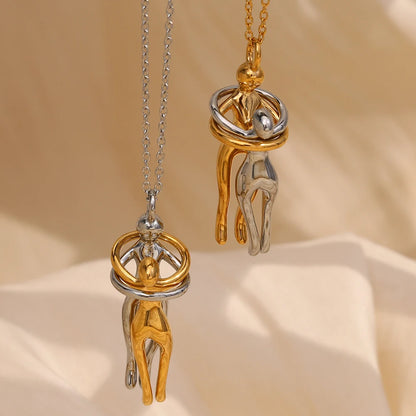MamacitaSlay 316L Stainless Steel Two Tone Hugging Couple Necklace 18K Gold Plated Waterproof Jewelry For Couple Romantic Gift