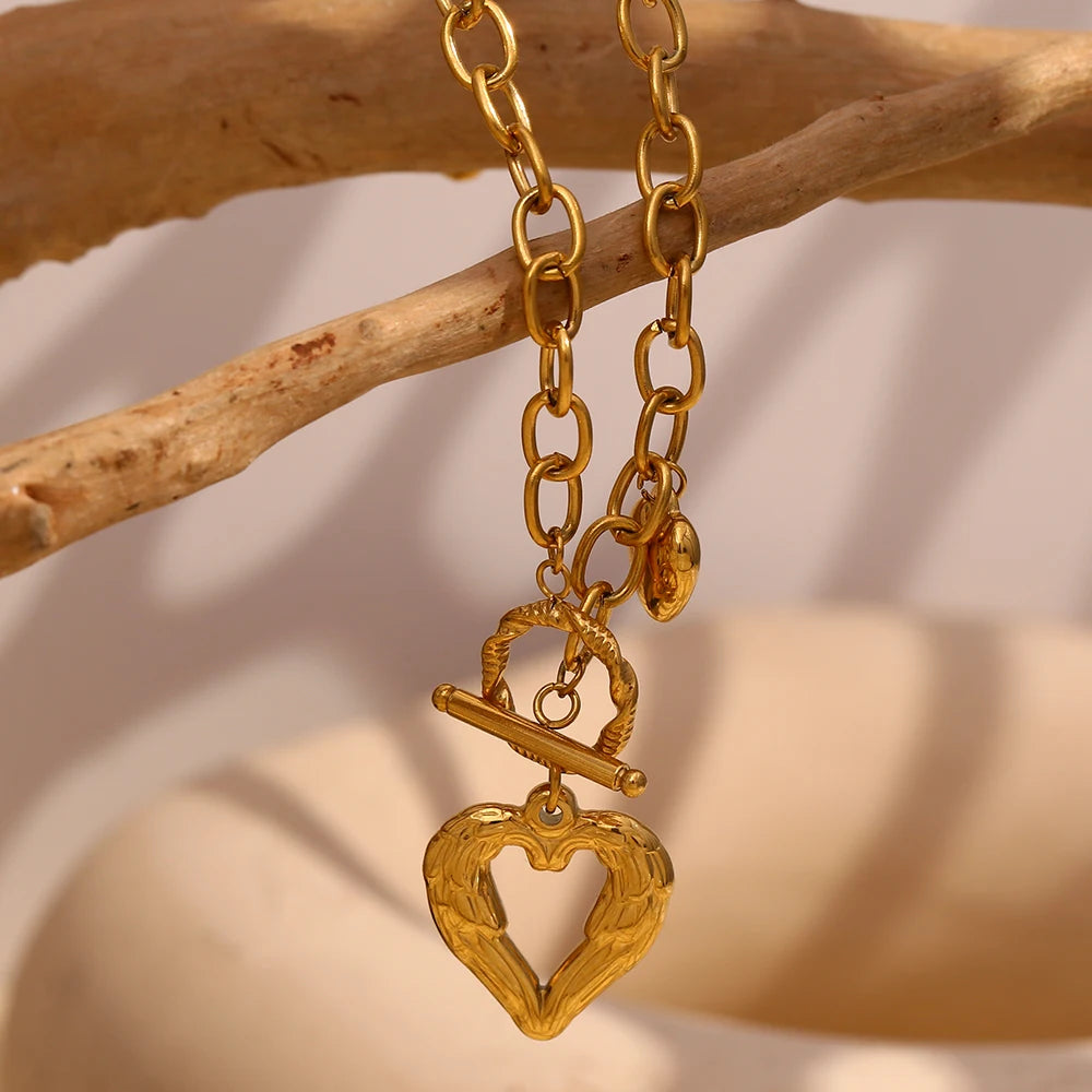 MamacitaSlay 18K Gold Plated Stainless Steel OT Buckle Heart Pendant Necklace Party Creative Waterproof Jewelry High Quality