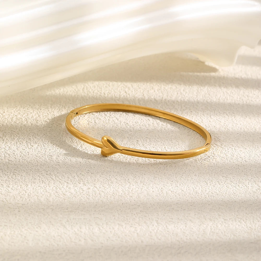 Mamacitaslay 316L Stainless Steel Heart Thin Bracelet Minimalist 18K Gold Plated Waterproof Jewelry Daily Dating Gifts Women