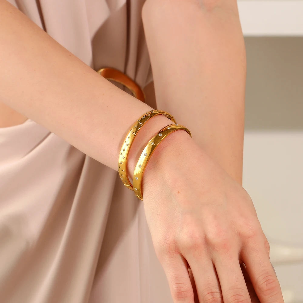 MamacitaSlay 316L Stainless Steel Star Moon Open Bracelet Bracelet 18K Gold Plated Waterproof Jewelry Women's Unique Bracelet