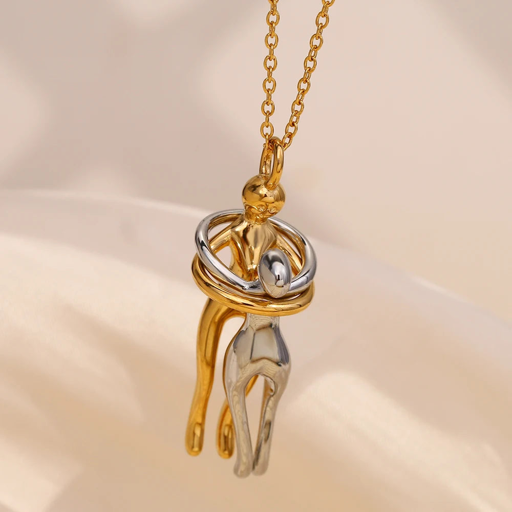 MamacitaSlay 316L Stainless Steel Two Tone Hugging Couple Necklace 18K Gold Plated Waterproof Jewelry For Couple Romantic Gift